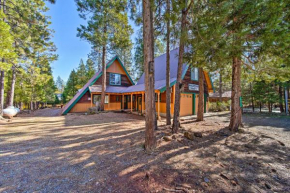 Rustic Trinity Center Cabin with Deck Near Fishing!